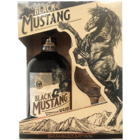 Коньяк Black Mustang 5-летний армянский ординарный 40% в подарочной упаковке, 500мл + бокал