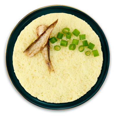 Салат Праздничный со шпротами, свежим огурцом и сыром