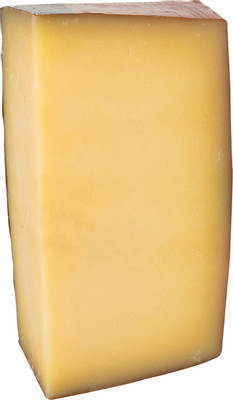 Сыр полутвёрдый Romber Premium с козьим молоком 50%