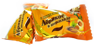 Конфеты Самарский Кондитер абрикос в шоколаде с миндалём