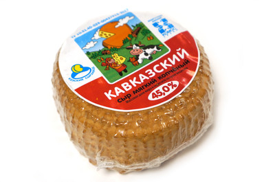 Сыр мягкий Кезский Сырзавод Кавказский копчёный 45%