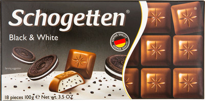Шоколад молочный Schogetten Black & White с кусочками печенья, 100г