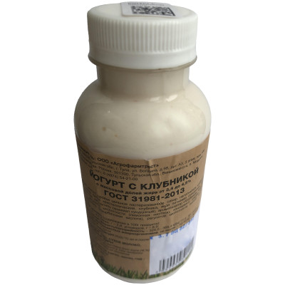 Йогурт Агрофармтрест клубника 3.4-4.5%, 300мл