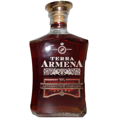 Коньяк Terra Armena 5 звёзд армянский 40% в подарочной упаковке, 500мл