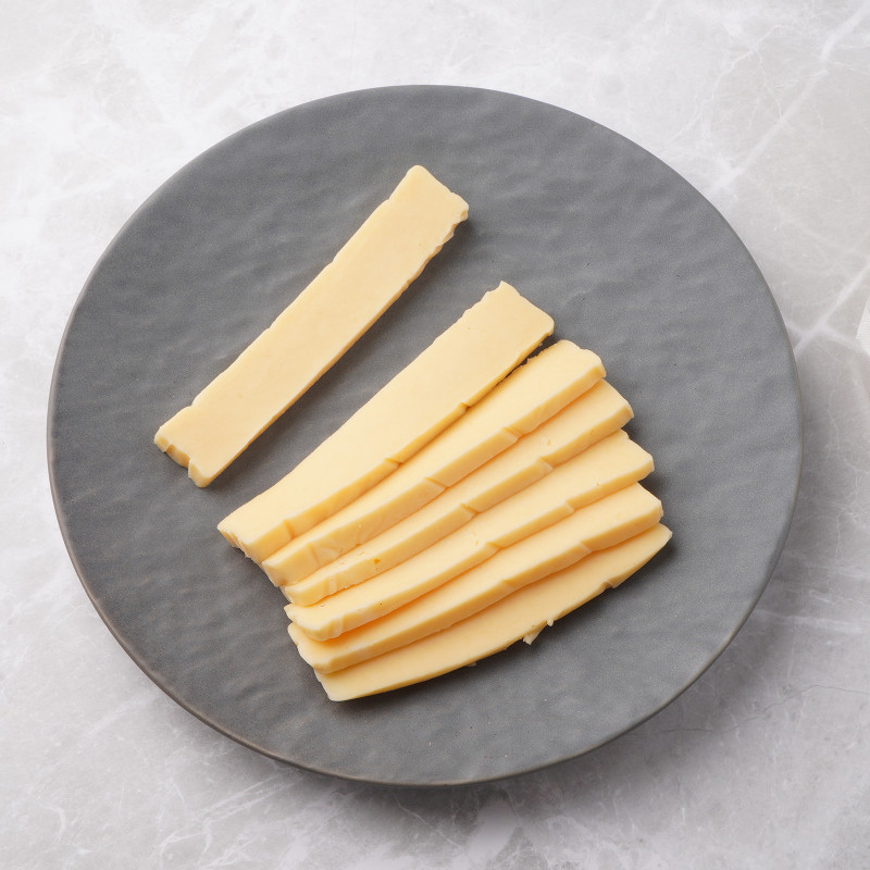 Сыр голландский 45% Зелёная Линия — фото 1