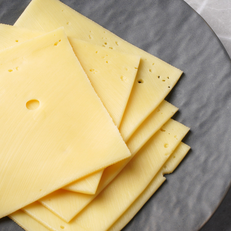 Сыр голландский нарезка 45% Зелёная Линия, 150г — фото 2