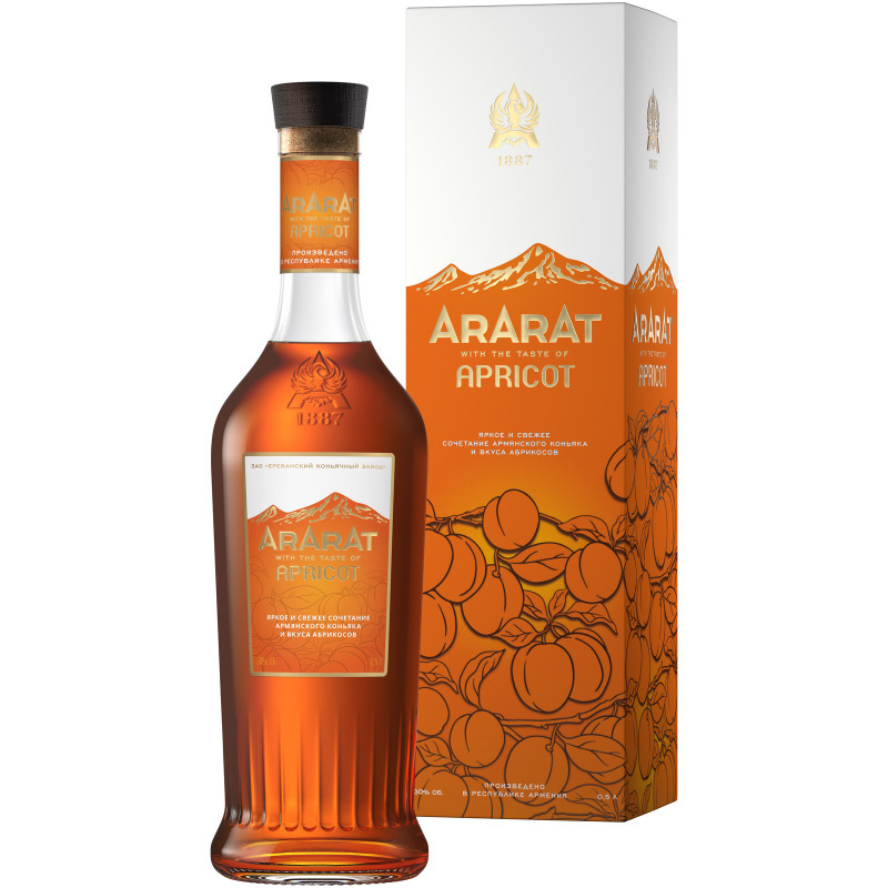 Напиток спиртной Ararat Априкот на основе коньяка 35% в подарочной упаковке, 500мл