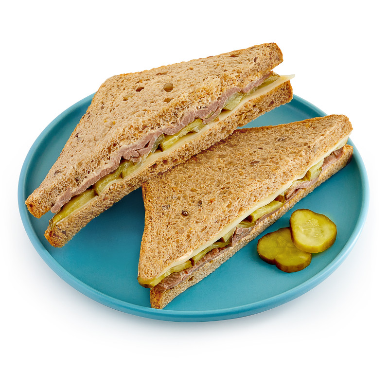 Сэндвич с ростбифом и соусом с аджикой Шеф Перекрёсток, 180г — фото 2