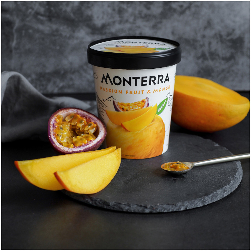 Десерт Monterra Sorbet Passion Fruit & Mango взбитый с маракуйя и кусочками манго замороженный, 300г — фото 1