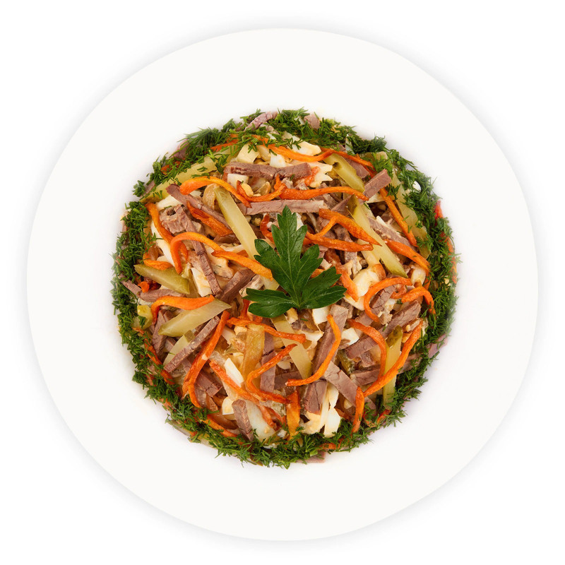 Салат «Обжорка» с вареной говядиной и морковью