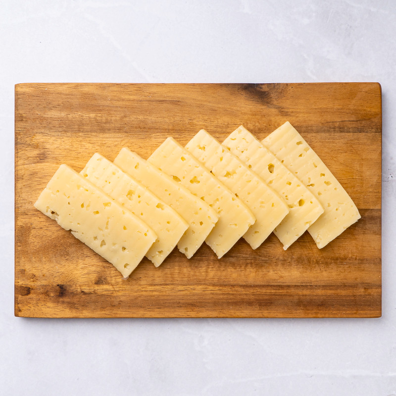 Сыр Тильзитер полутвердый безлактозный 50% Зелёная Линия — фото 2